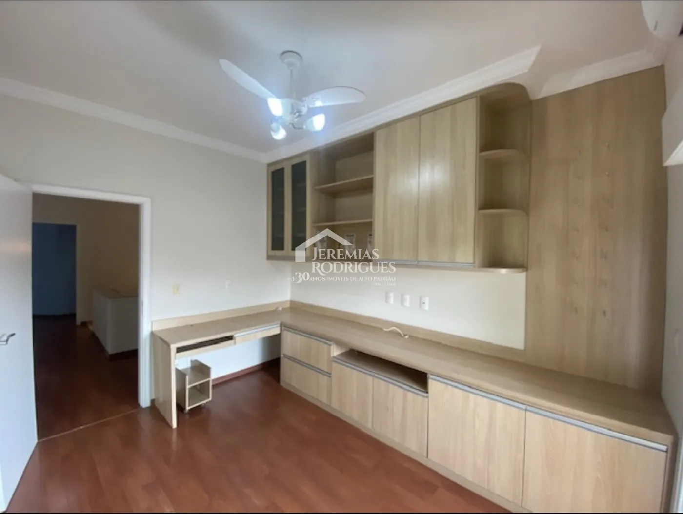 Sobrado com 5 dormitórios, 300 m² - Condomínio Taubaté Village - Taubaté/SP