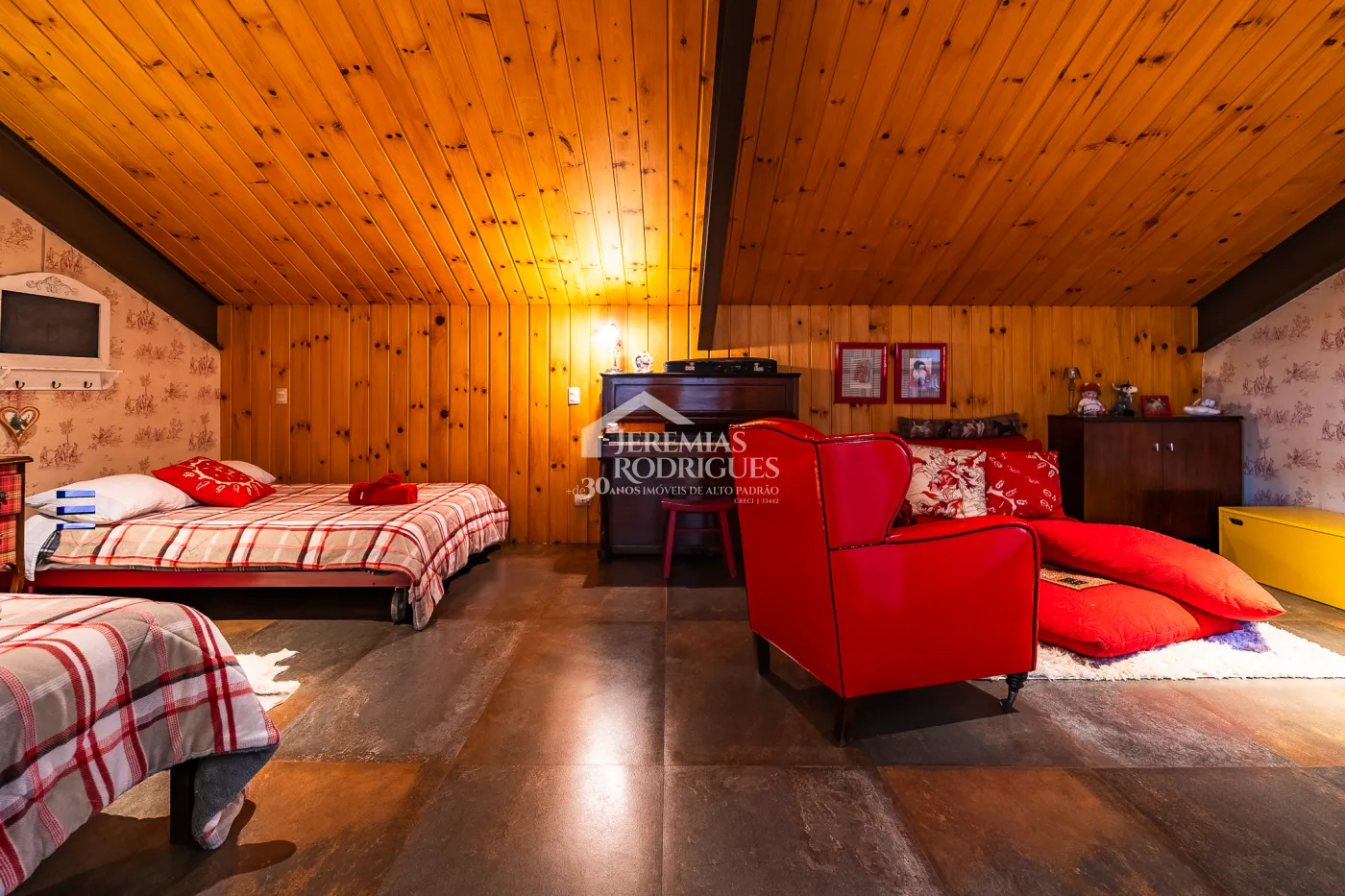 Casa com 7 suítes, 770 m² - Pedra do Fogo - Campos do Jordão/SP.