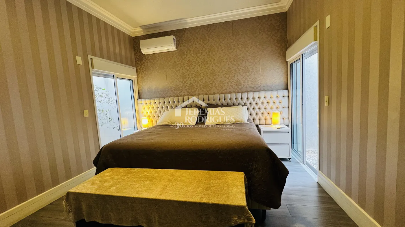 Casa à venda com 3 suítes no Condomínio Campos do Conde II Chambord em Tremembé/SP