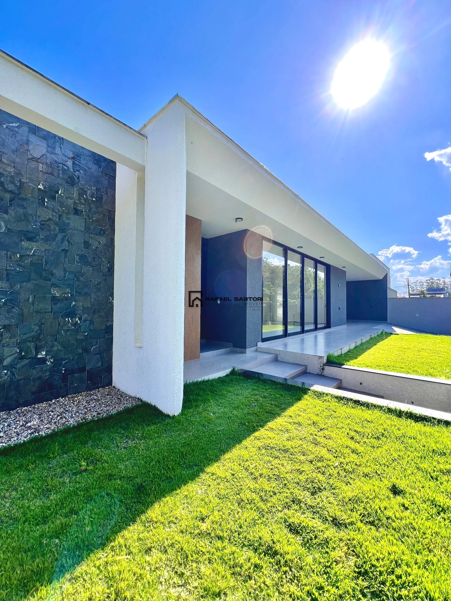 CASA NOVA COM 03 QUARTOS TRES RIOS DO SUL