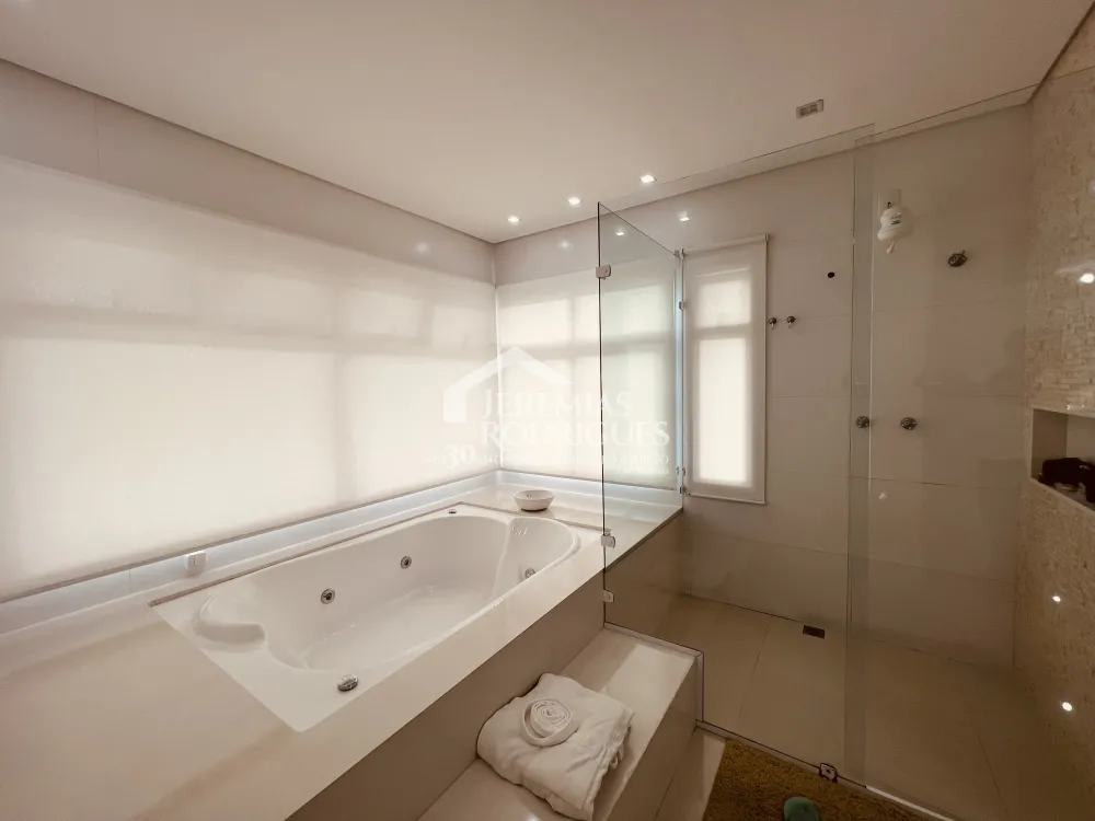 Casa com 6 quartos, 500 m² - Taubaté Village - Taubaté/SP