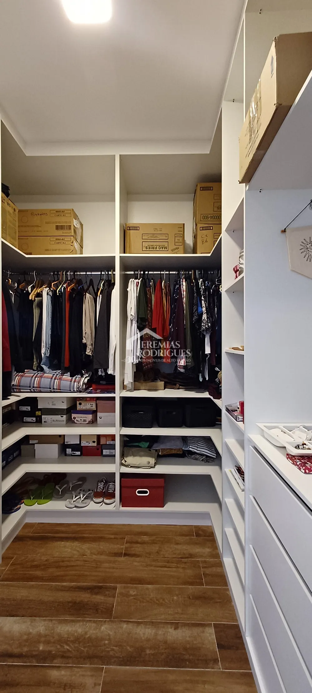 Casa com 4 suítes, 300 m² - Condomínio Reserva dos Lagos - Pindamonhangaba/SP