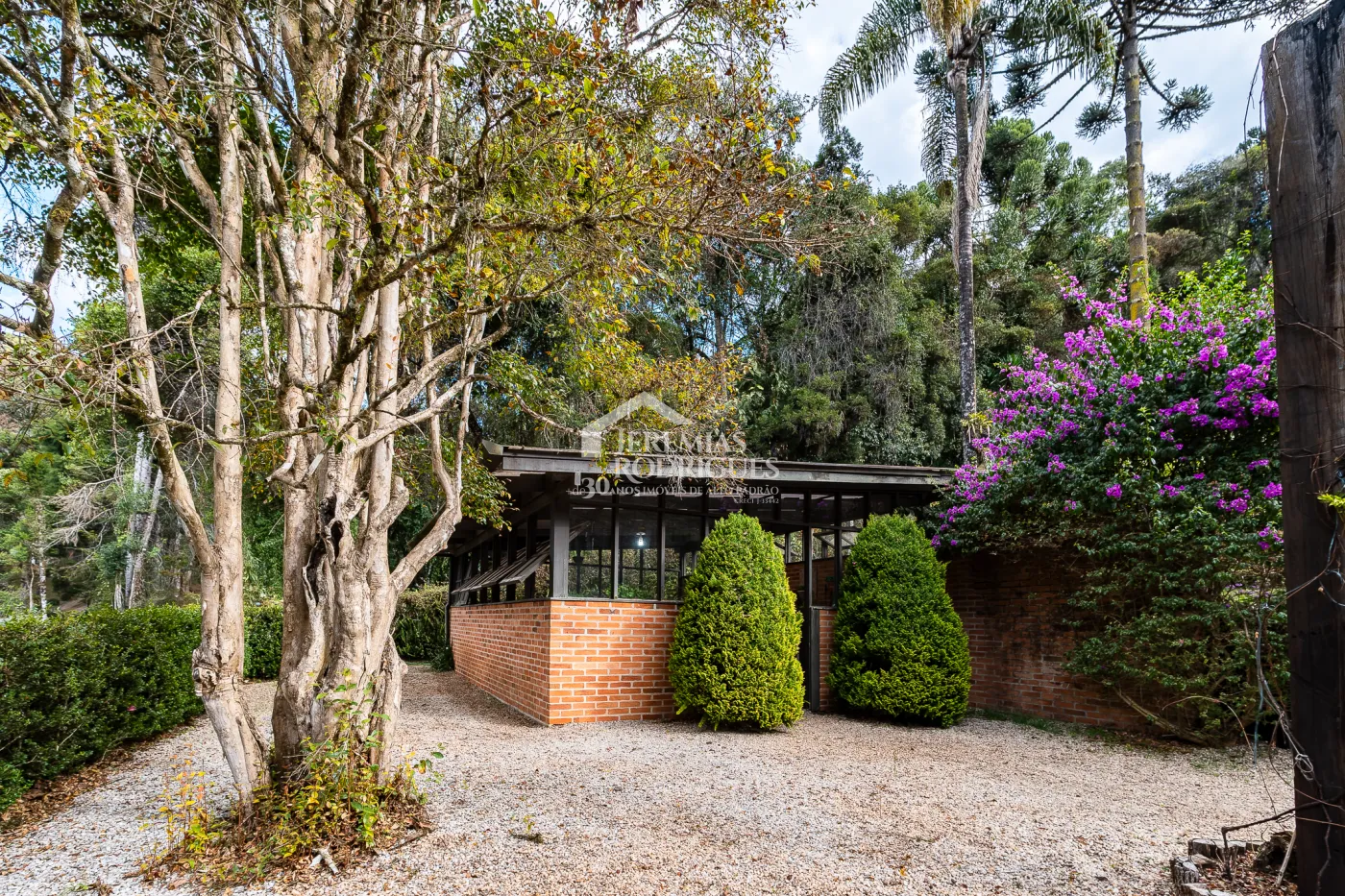 Casa com 7 suítes, 770 m² - Pedra do Fogo - Campos do Jordão/SP.