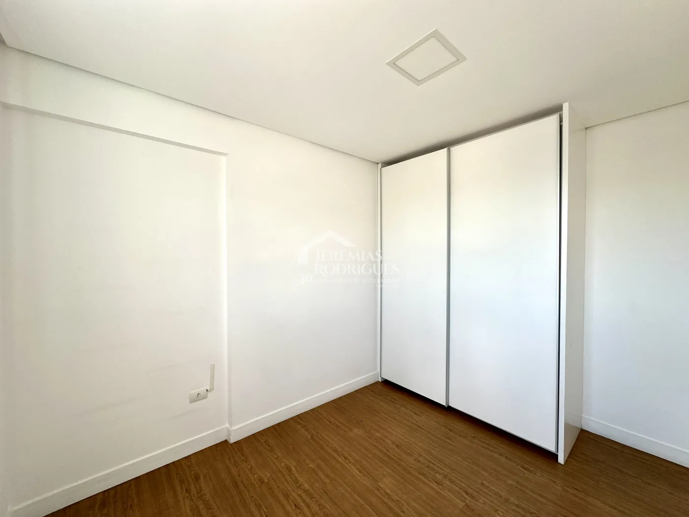 Apartamento com 3 dormitórios, 110 m² - Edifício Placere - Taubaté/SP