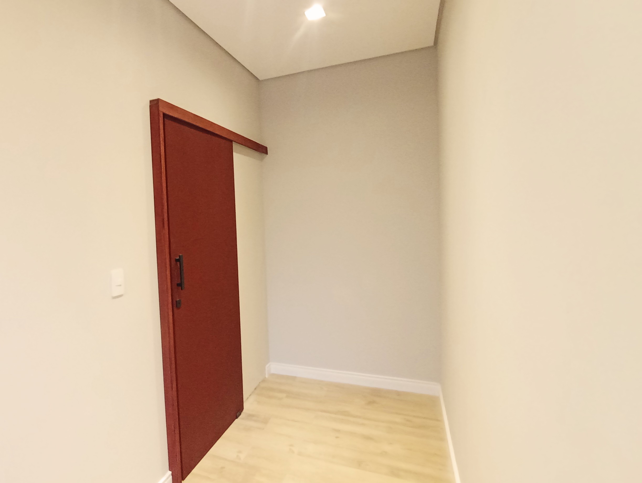 Casa à venda com 4 suítes no Condomínio Green Park em Taubaté/SP. 