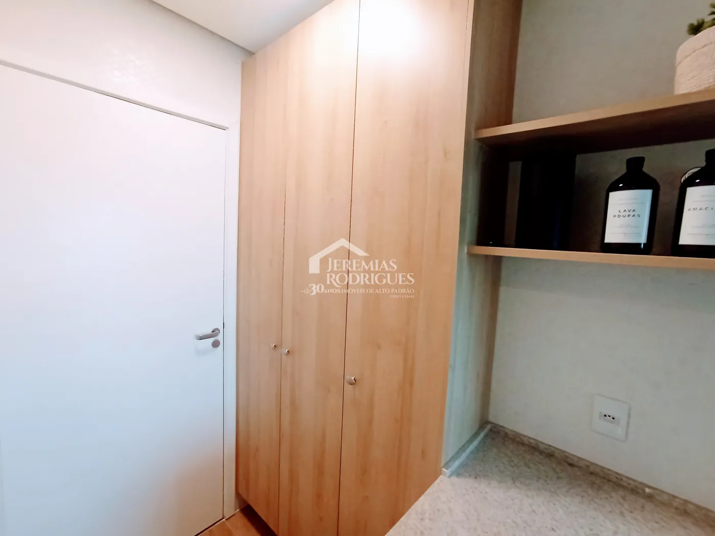 Cobertura duplex à venda com 3 dormitórios, 182 m² no Edifício Vert Residence em Taubaté/SP