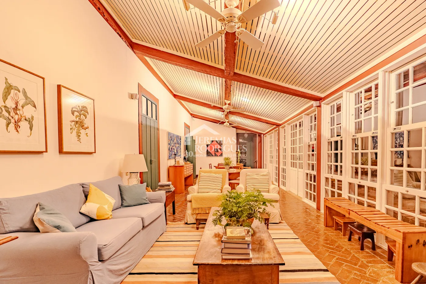 Fazenda à venda com 3.389.000,00 m² em Piraí/RJ.