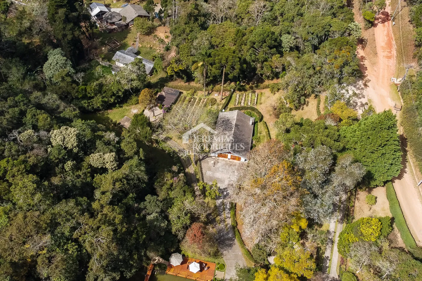 Casa com 7 suítes, 770 m² - Pedra do Fogo - Campos do Jordão/SP.