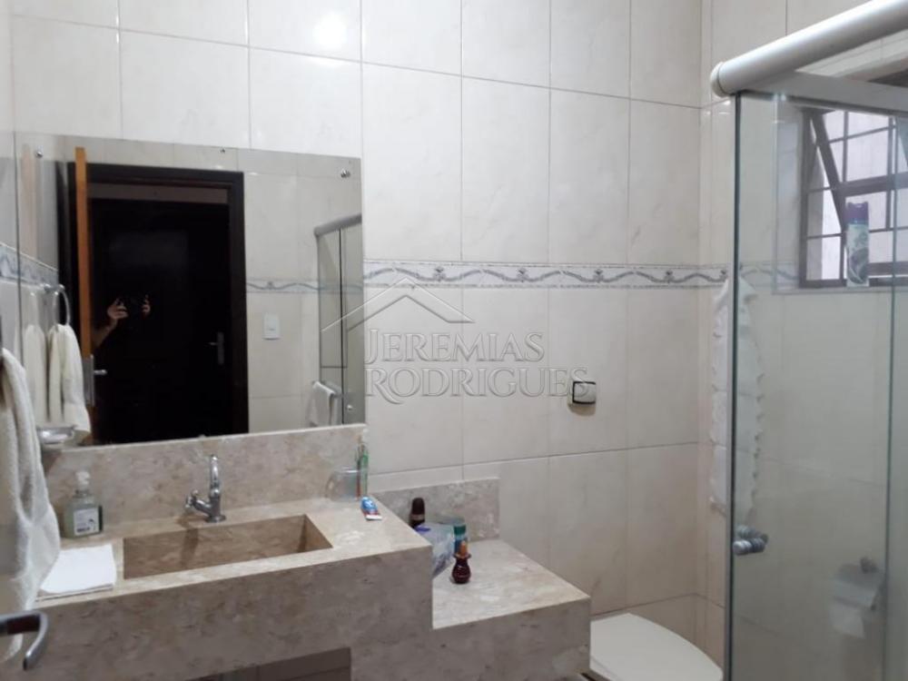 Casa à venda por R$ 680.000,00 - Pindamonhangaba/SP