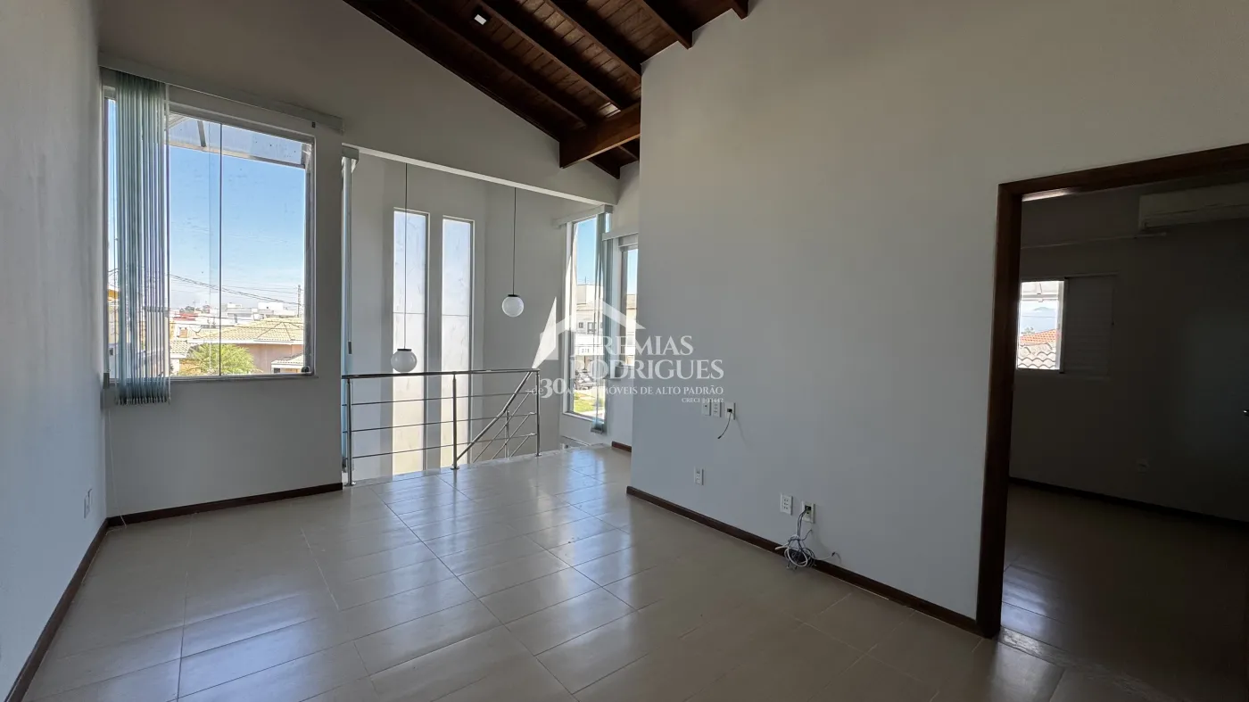 Casa para venda com 4 suítes no Condomínio Real Ville em Pindamonhangaba/SP