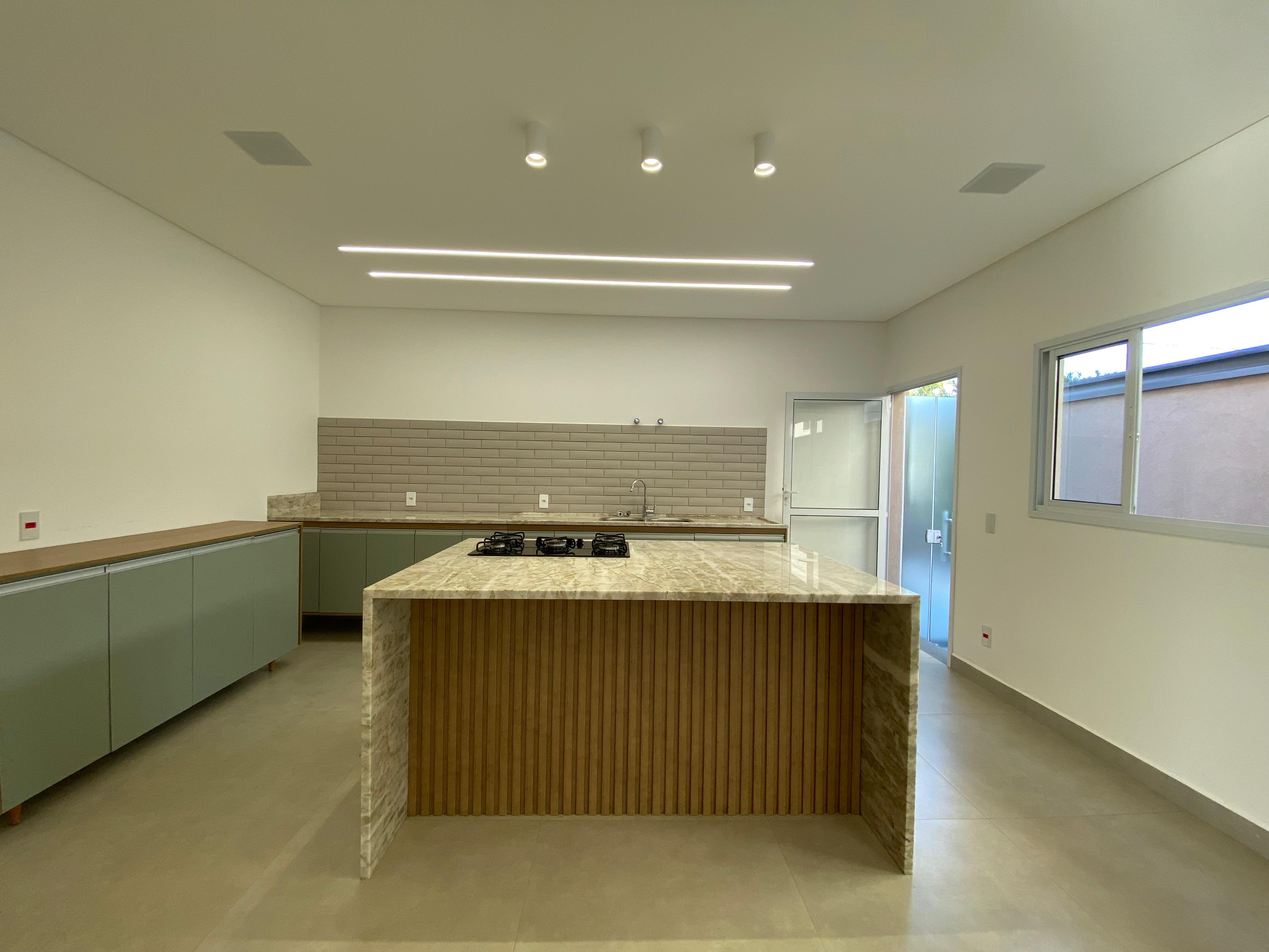 Casa para venda com 3 suítes no Condomínio Village Splendore em Pindamonhangaba/SP