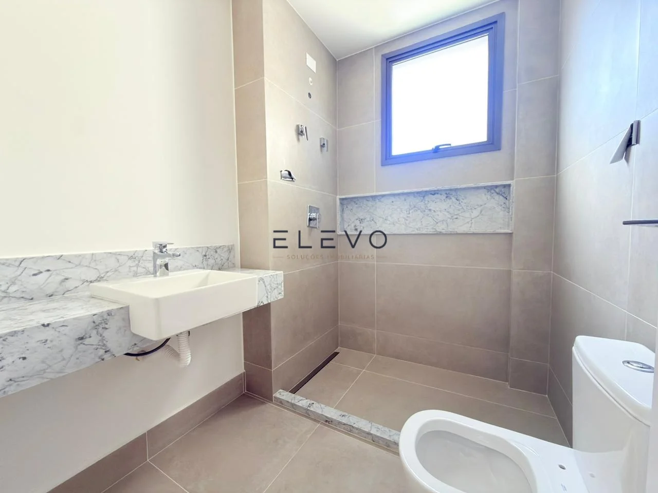 Apartamento à Venda no Plaenge Signature Maringá | 3 Suítes | Proximo a Catedral