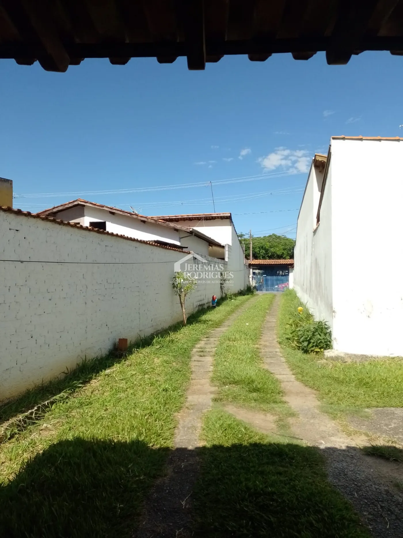 Casa com 5 dormitórios, 298 m² -  São Benedito - Pindamonhangaba/SP
