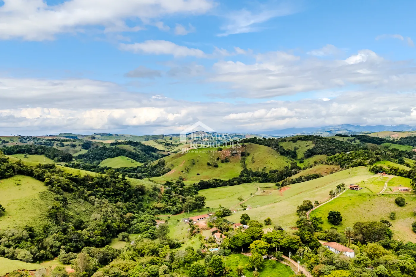 Casa à venda por R$ 6.200.000,00 - Cunha/SP
