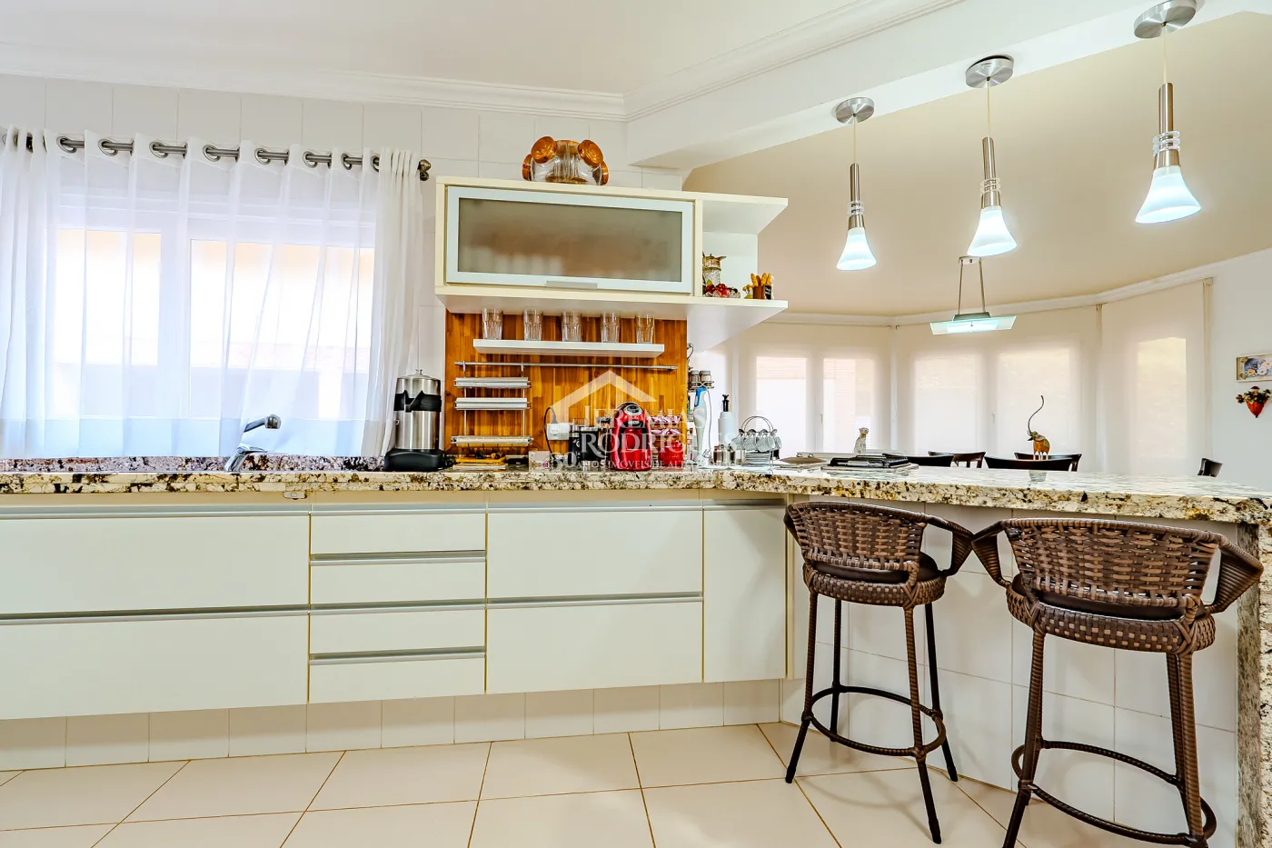 Casa à venda no Parque Pedra do Baú em Campos do Jordão/SP.