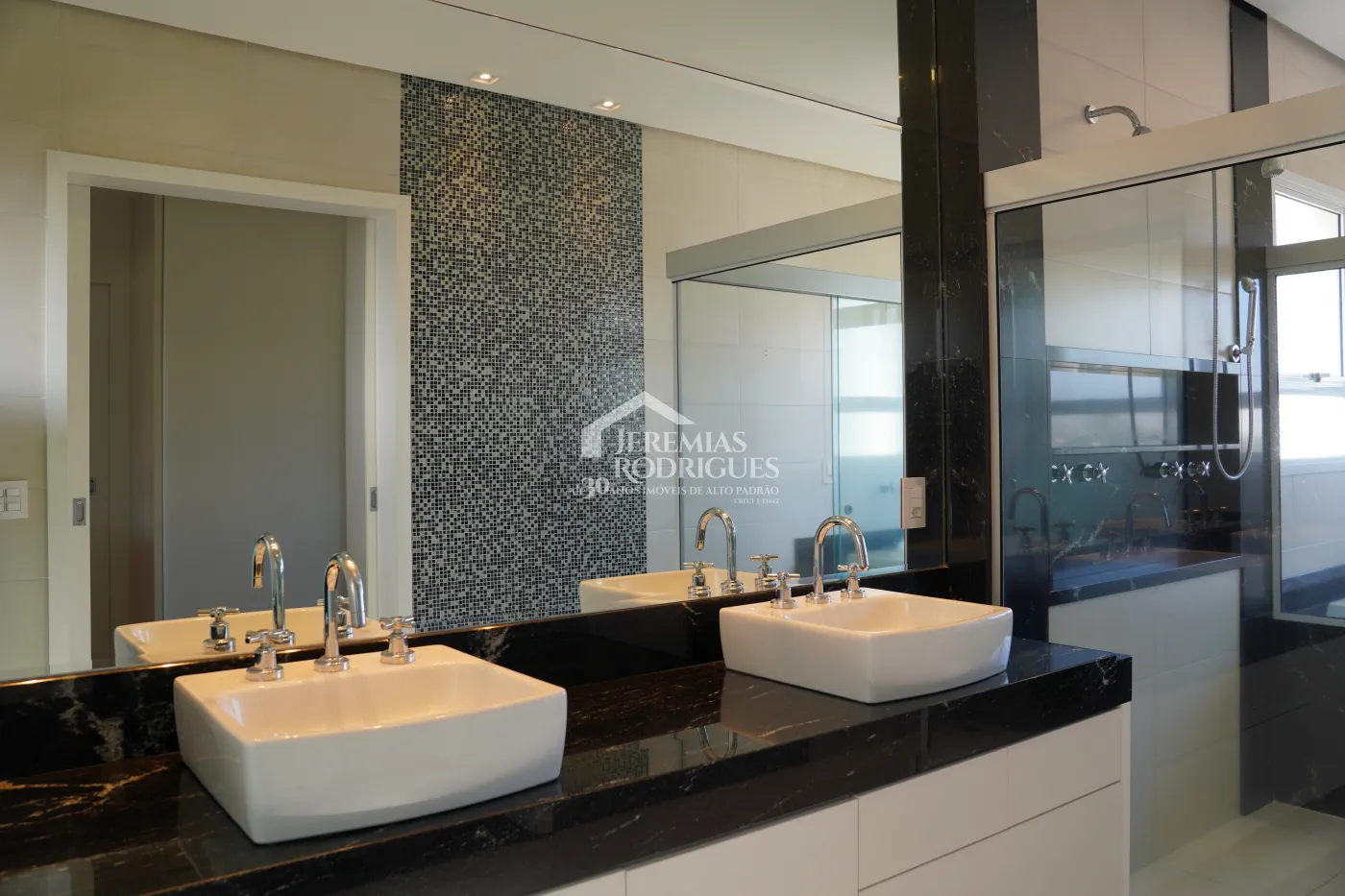 Apartamento com 4 suítes, 360 m² - Edifício Supreme Residence - Taubaté/SP