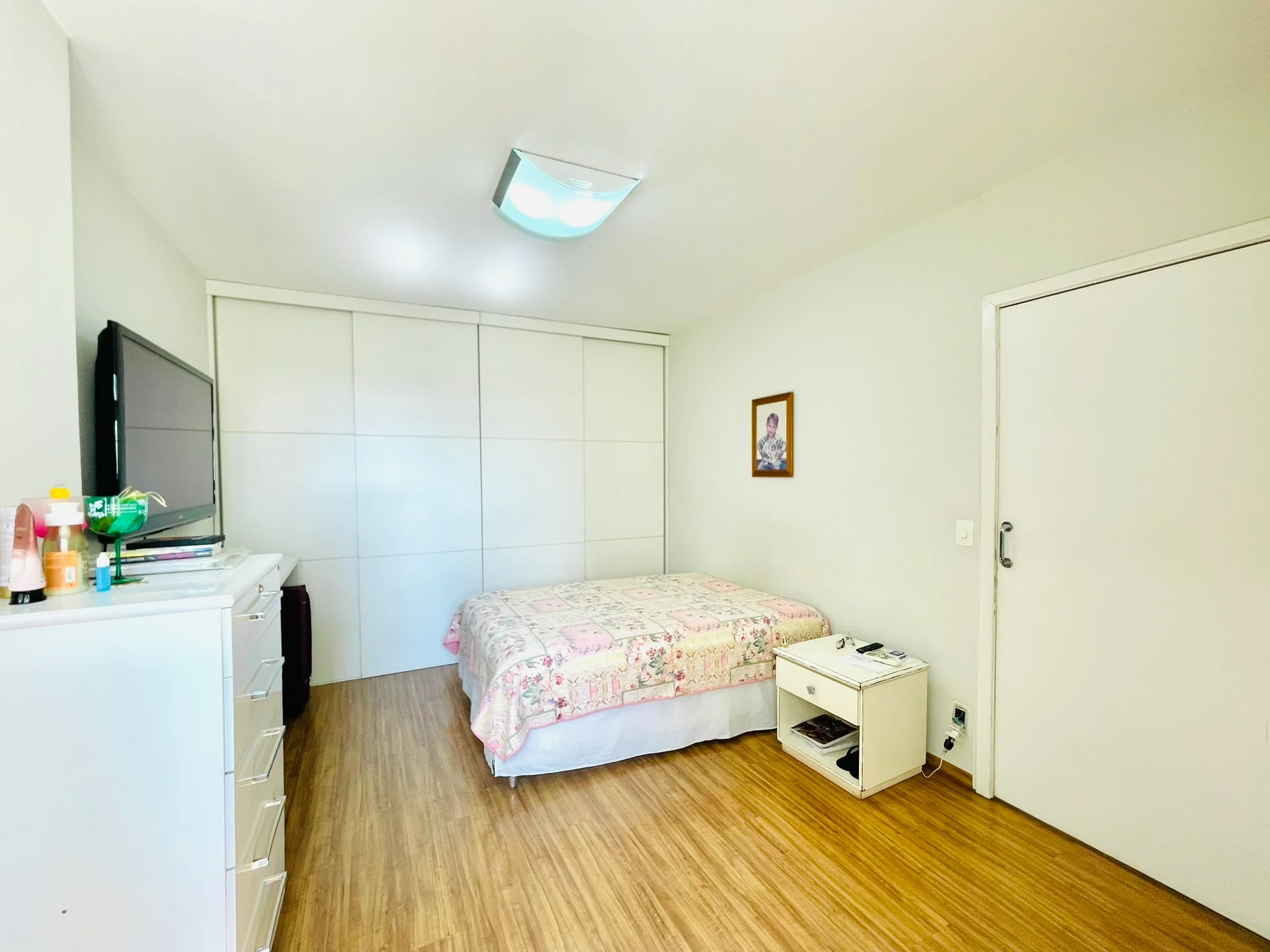 Cobertura duplex à venda no Edifício San Paolo em Taubaté/SP. 