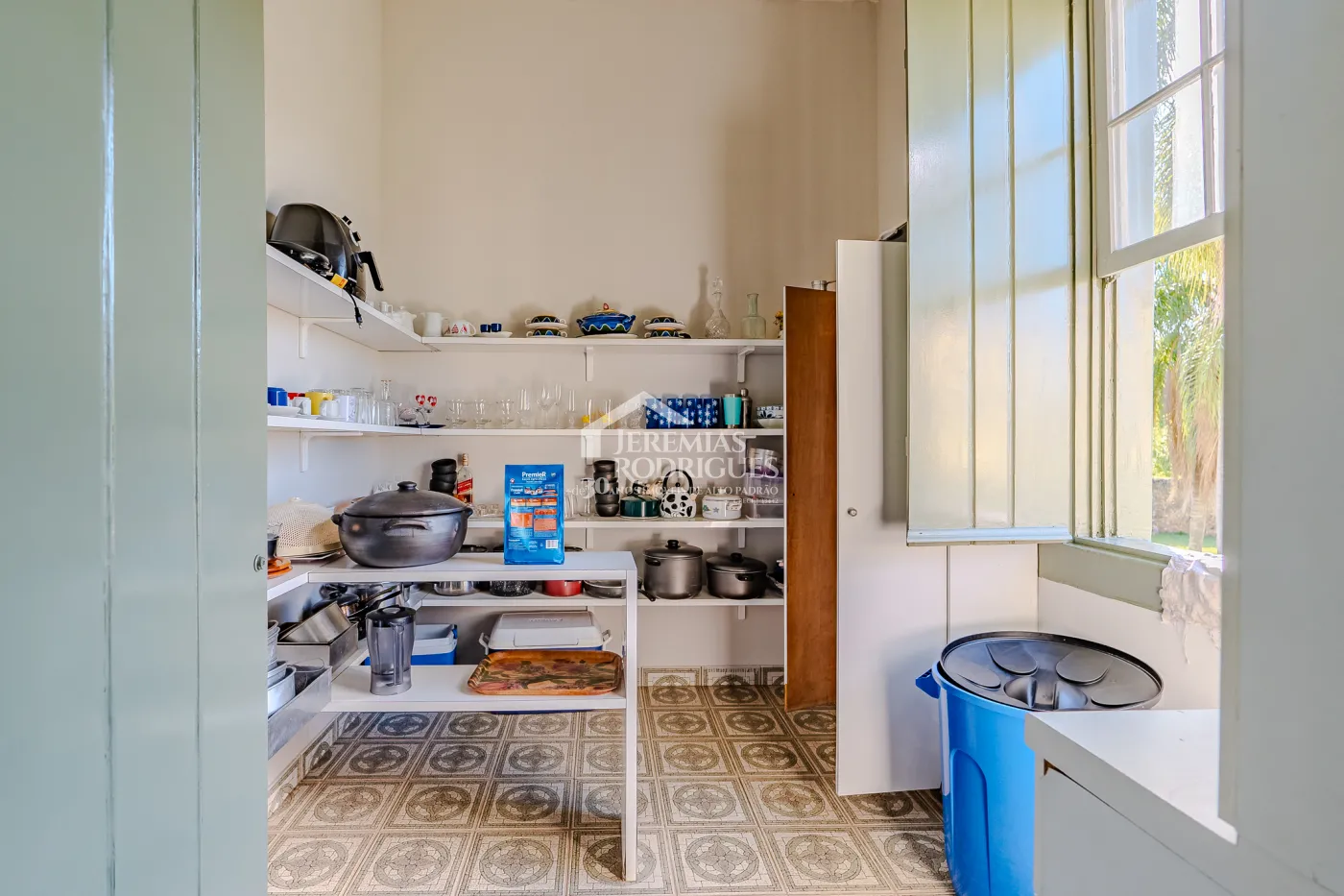 Fazenda à venda com 919,6 hectares em Cachoeira Paulista/SP.