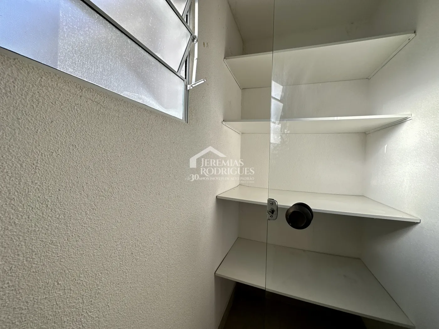 Casa para locação no Condomínio São Charbel em Taubaté/SP. — foto 13