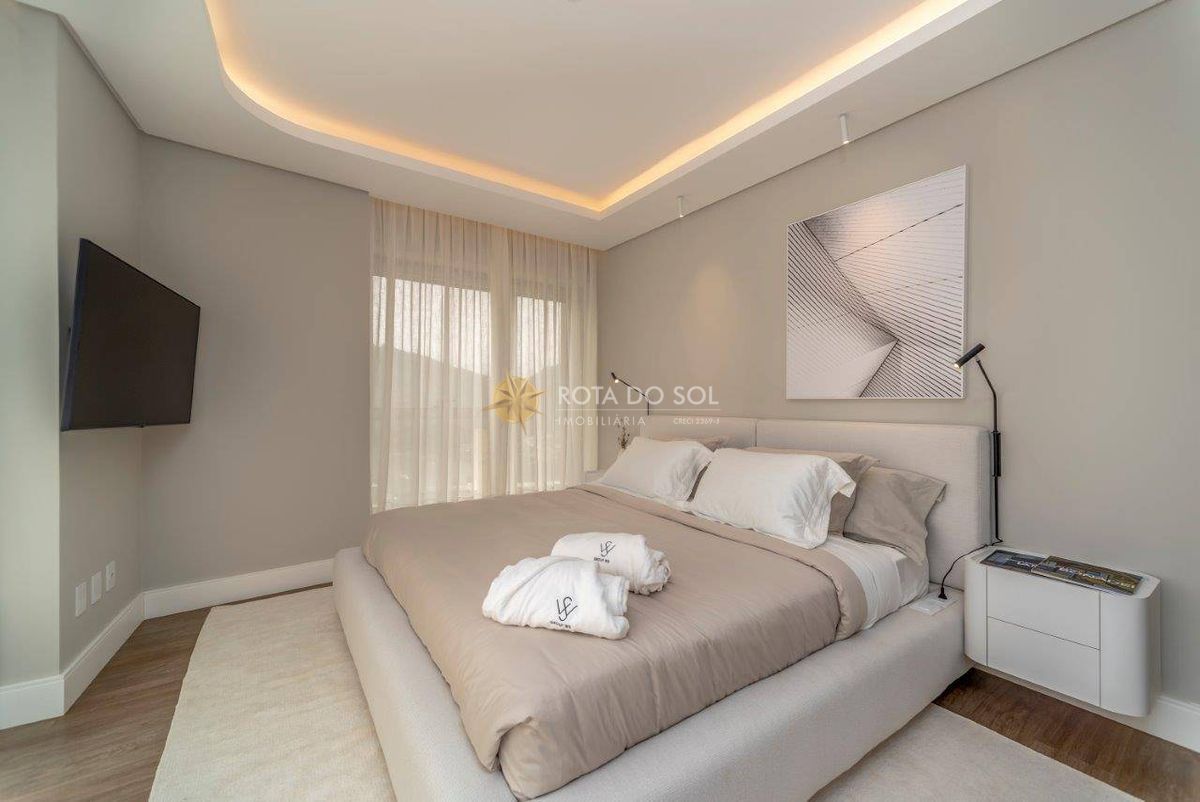 Yachthouse Apartamento Alto Padrão 4 Suítes no Centro de Balneário Camboriú SC