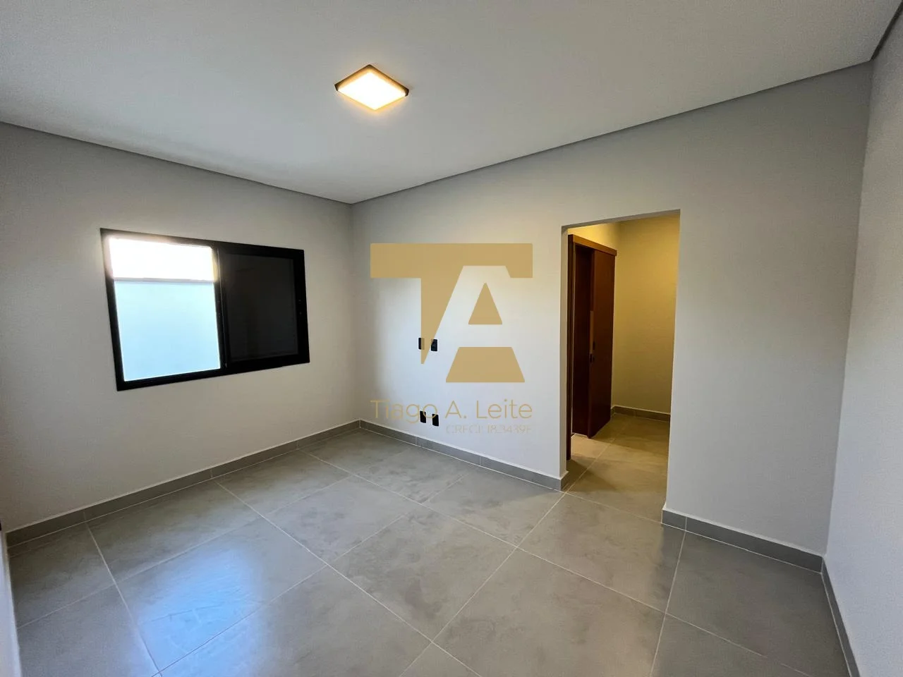 Casa com 3 Suítes à Venda em Condomínio Pérola do Vale em Tremembé/SP