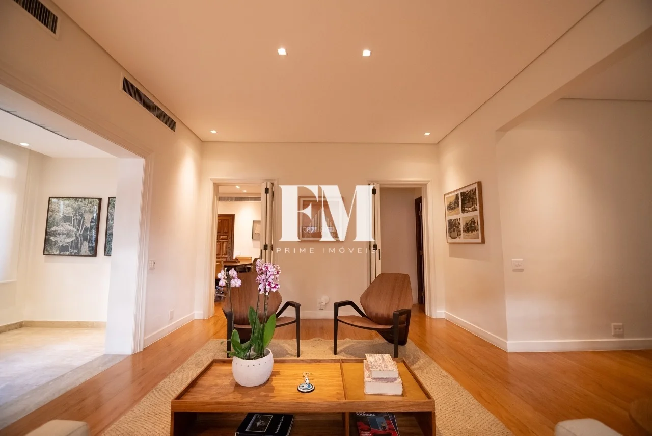 Urca | Casa Clássica | 3 Quartos (1 Suíte) | 260m² Modernizada e Sem Condomínio - foto 6