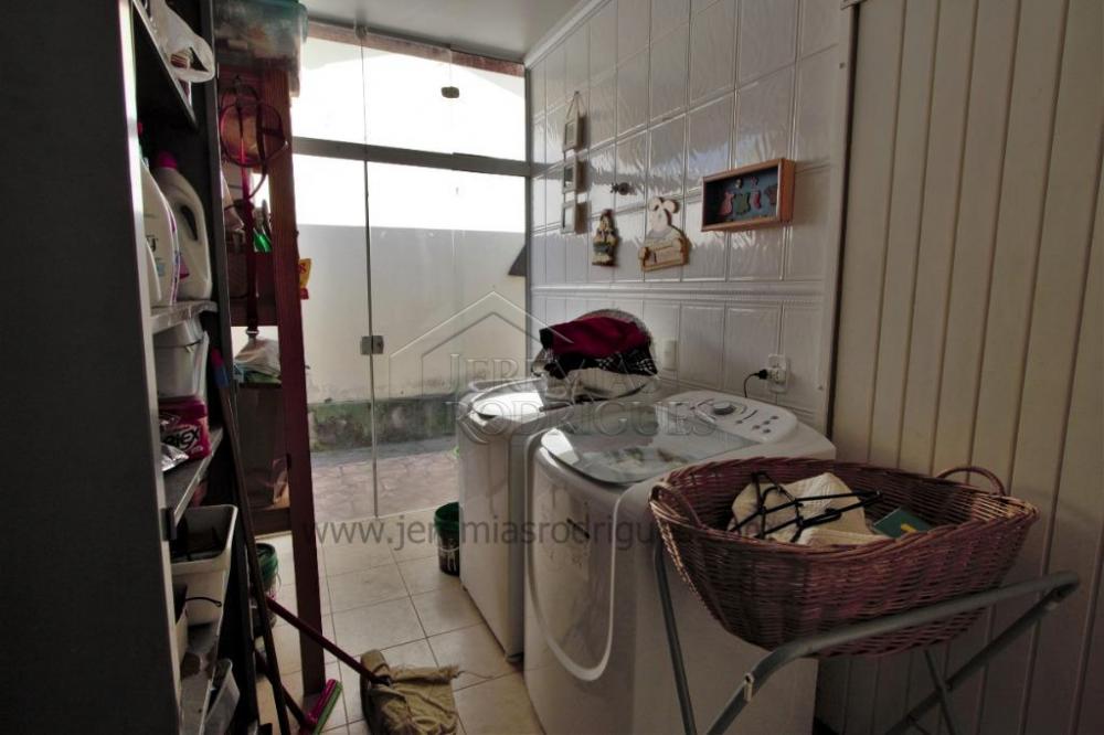 Casa à venda por R$ 2.200.000,00 - Tremembé/SP