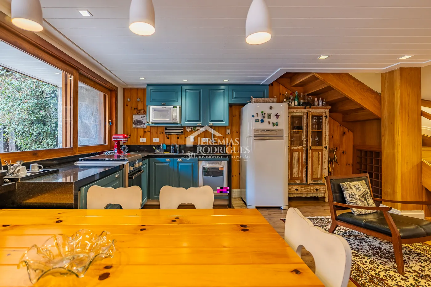 Casa com 7 suítes, 770 m² - Pedra do Fogo - Campos do Jordão/SP.