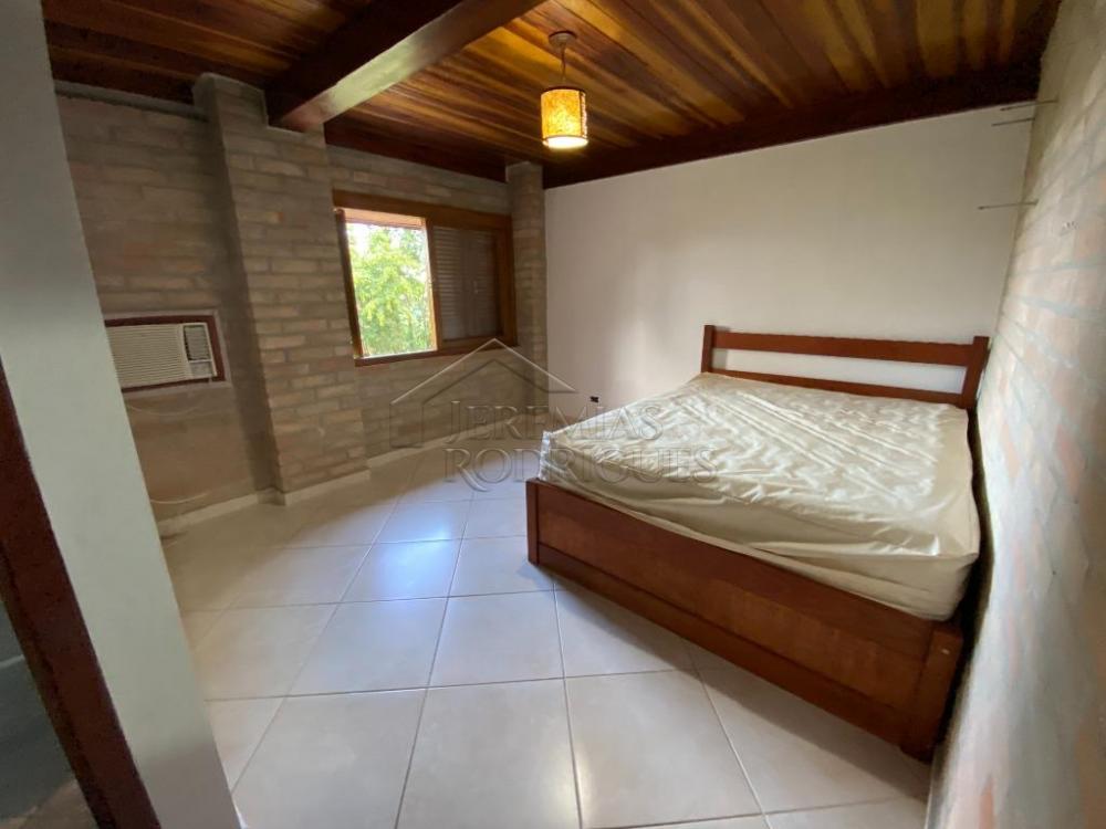 Casa à venda no Condomínio Domingas Dias em Ubatuba/SP.