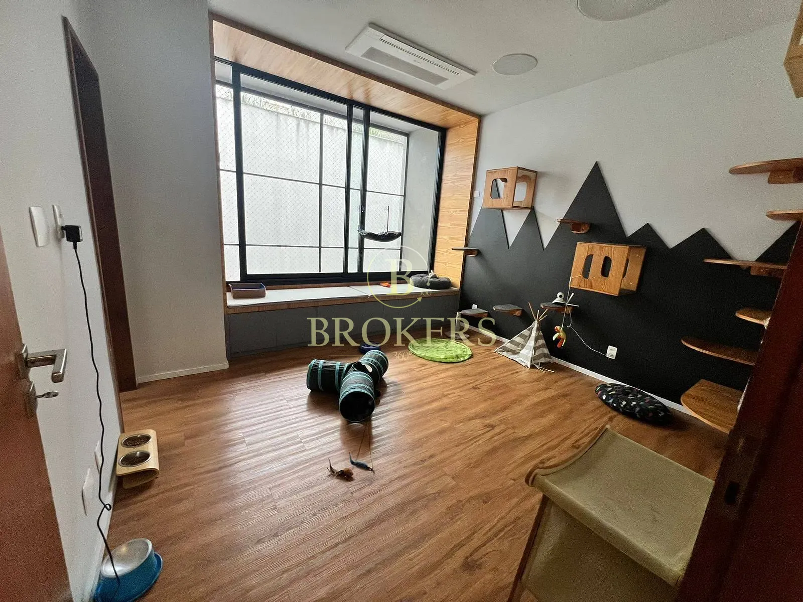 Moderna e sofisticada: Casa triplex no Alphaville com elevador, 5 suítes e terraço panorâmico por R — foto 48