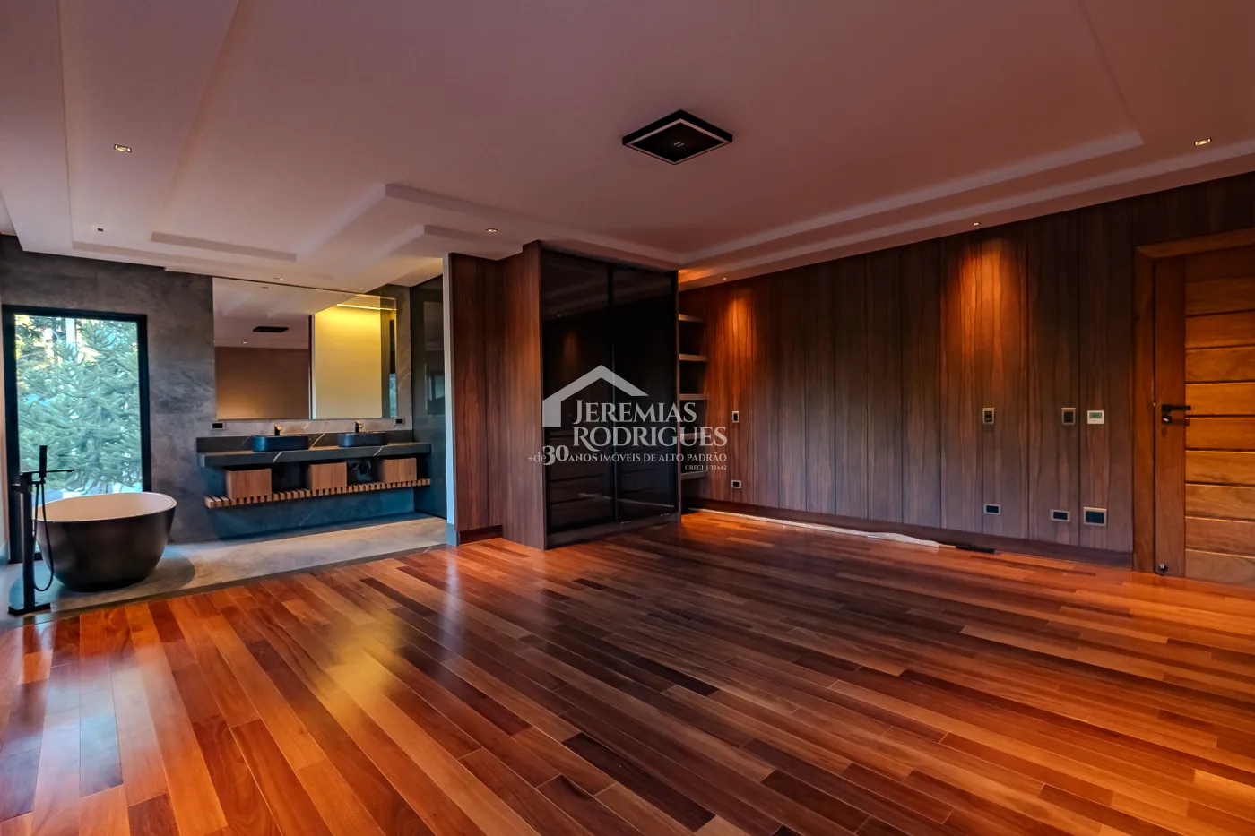 Casa de 2727 m² à venda por R$ 15.000.000,00 - Campos do Jordão/SP