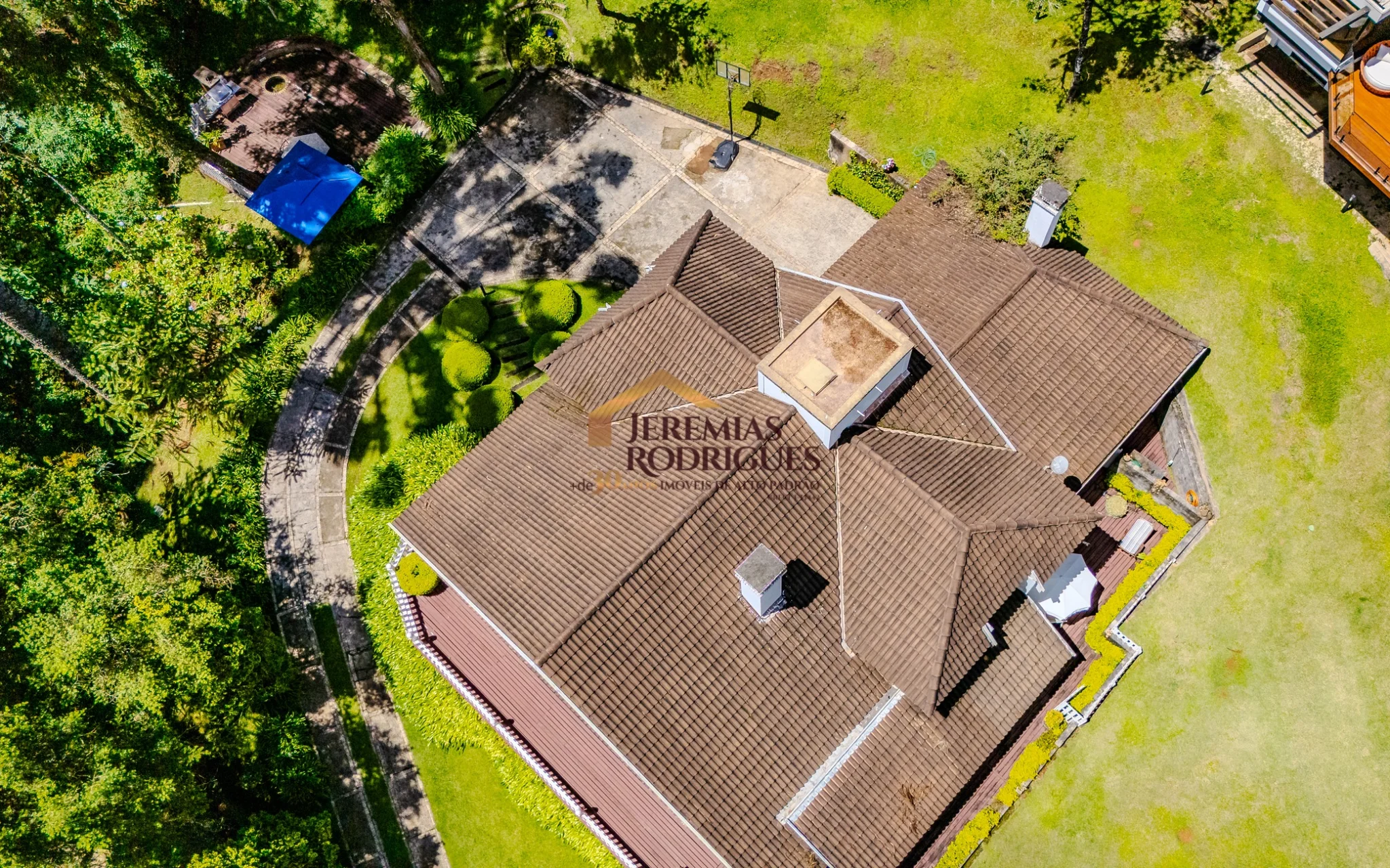 Casa de Campo á venda no Condomínio Residencial Véu da Noiva em Campos do Jordão/SP. — foto 35