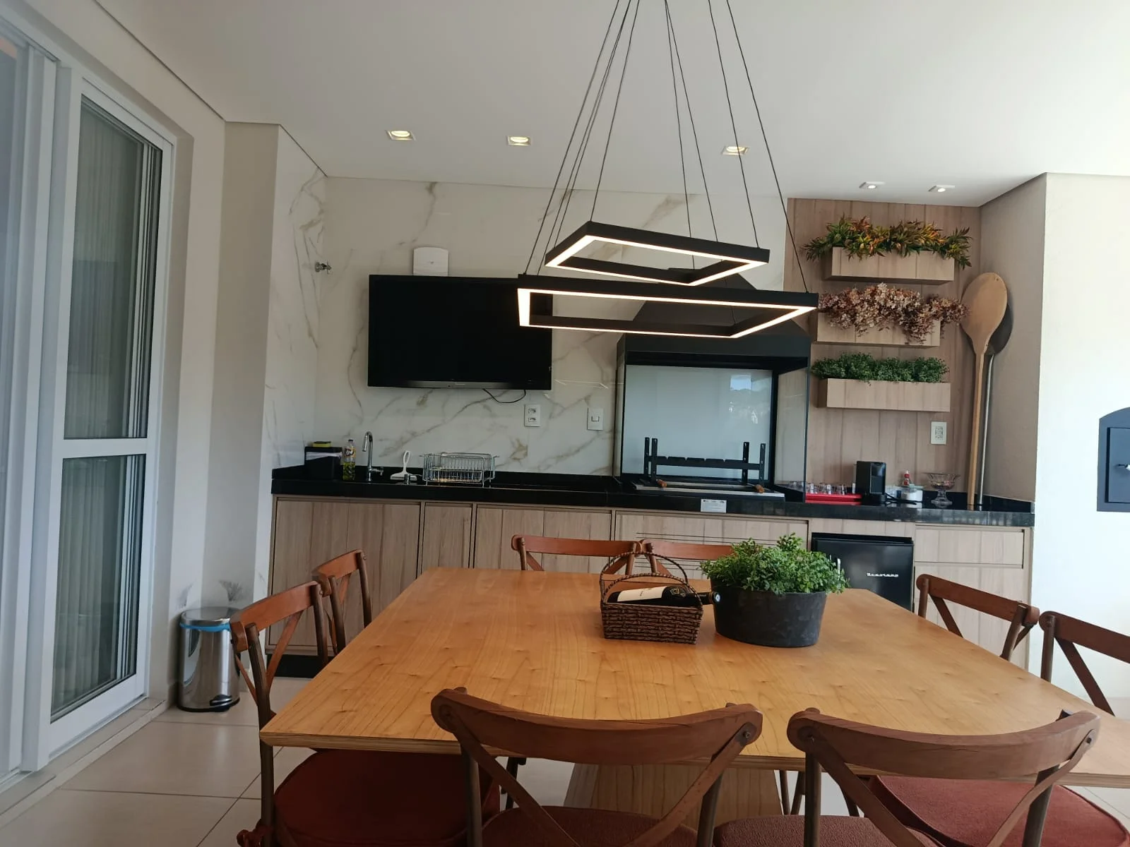 Apartamento à venda com 3 suítes no Edifício Le Premier em Campos do Jordão/SP. 