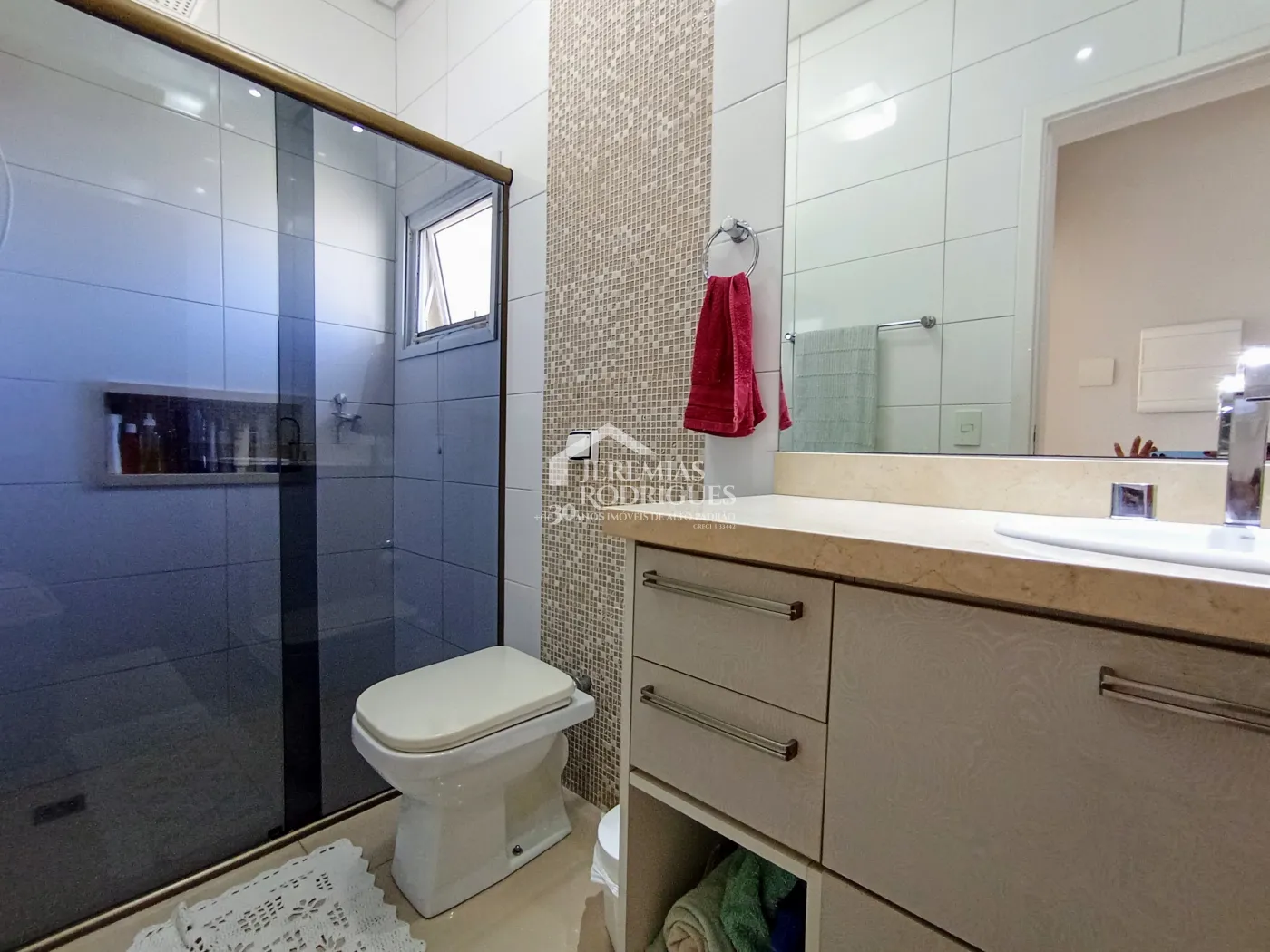 Casa para venda com 3 dormitórios no Condomínio Campos Do Conde II Versailles em Tremembé/SP