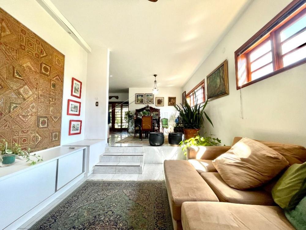 Casa à venda por R$ 2.000.000,00 - Tremembé/SP