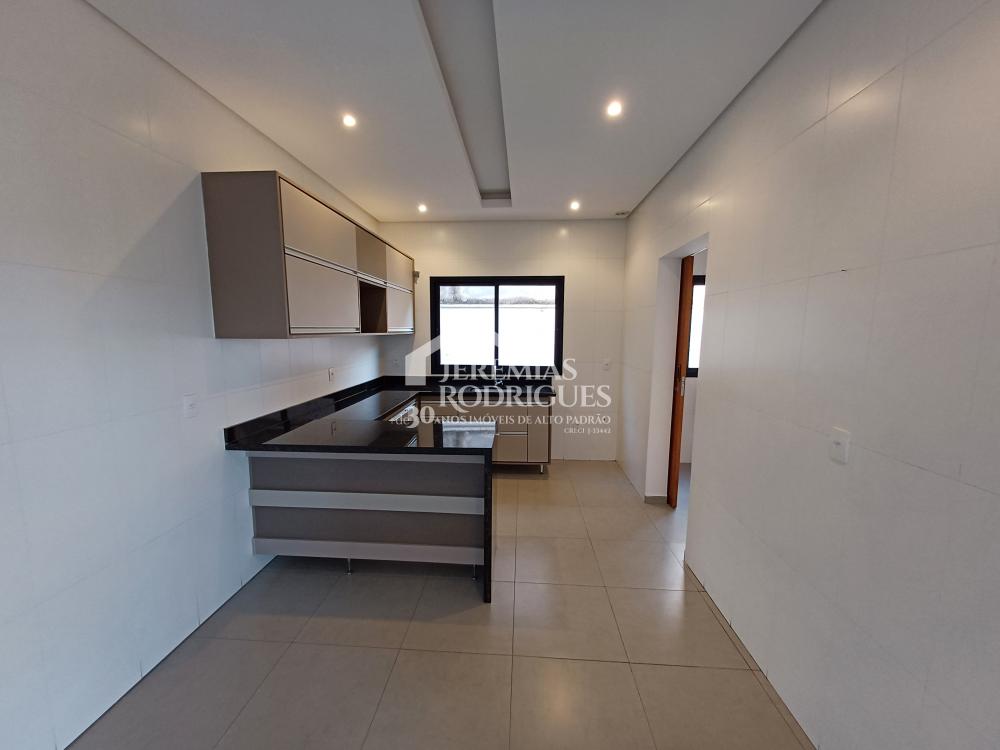 Casa com 3 quartos, 320 m² - Condomínio Reserva dos Lagos - Pindamonhangaba/SP