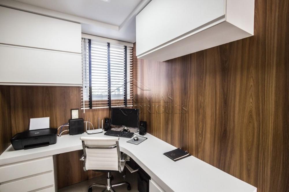 Apartamento à venda com 4 suítes no Condomínio Des Arts em Taubaté. 