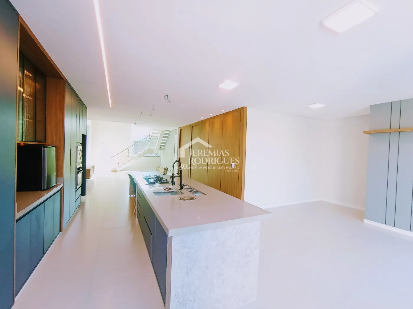 Casa à venda com 3 suítes no Condomínio Residencial Tecoara em Taubaté/SP