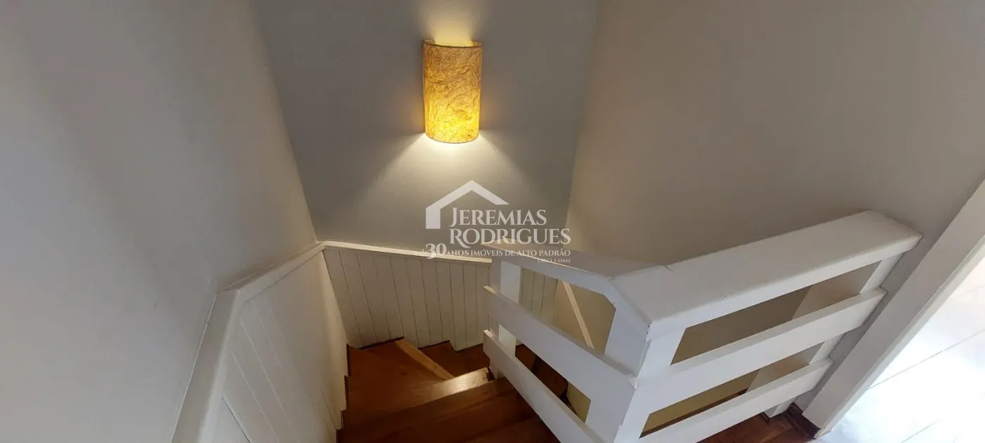 Casa com 3 dormitórios no Bairro Capivari - Campos do Jordão/SP