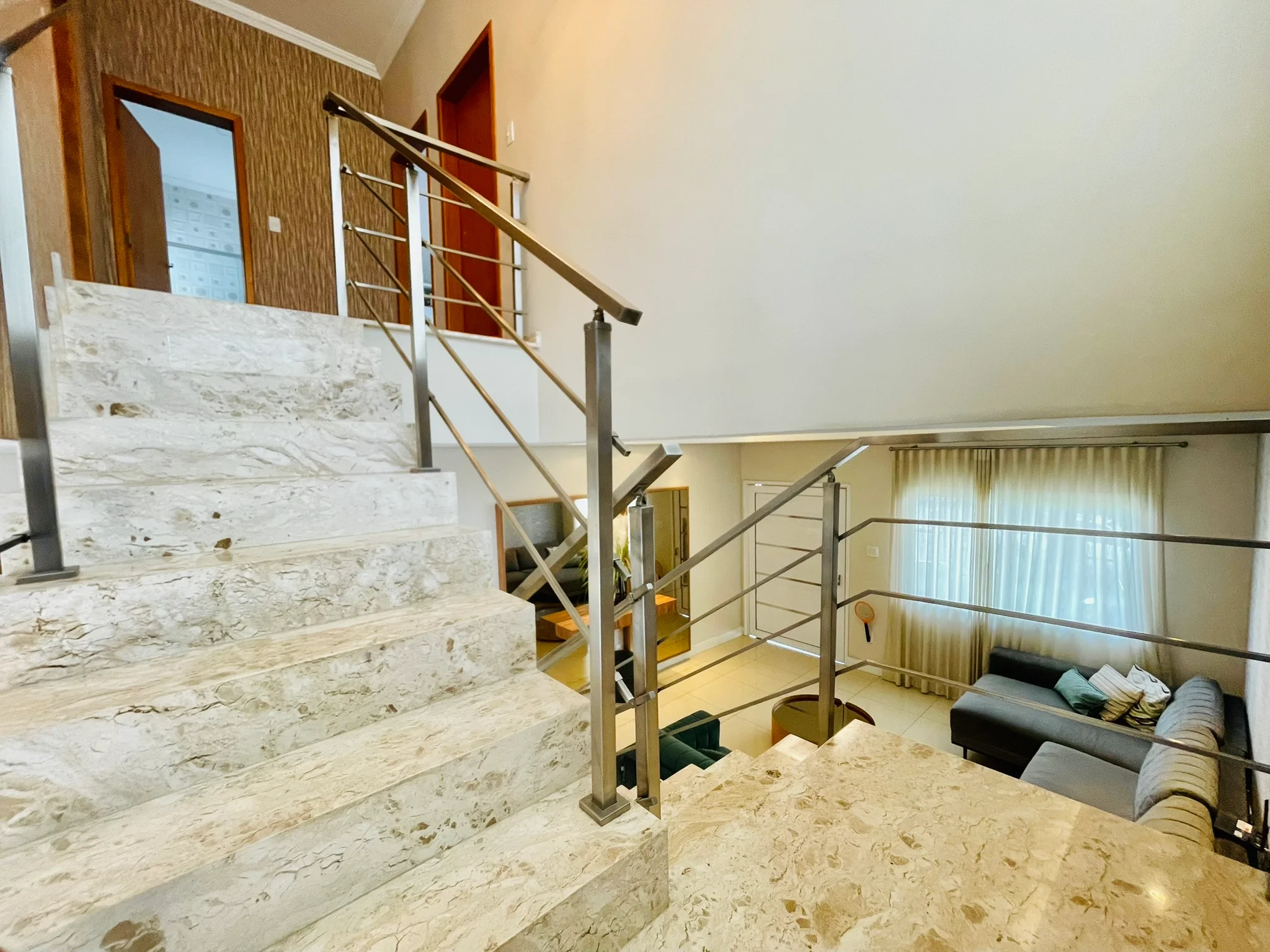 Casa à venda com 3 dormitórios no Condomínio Parque das Araucárias em Tremembé/SP. 