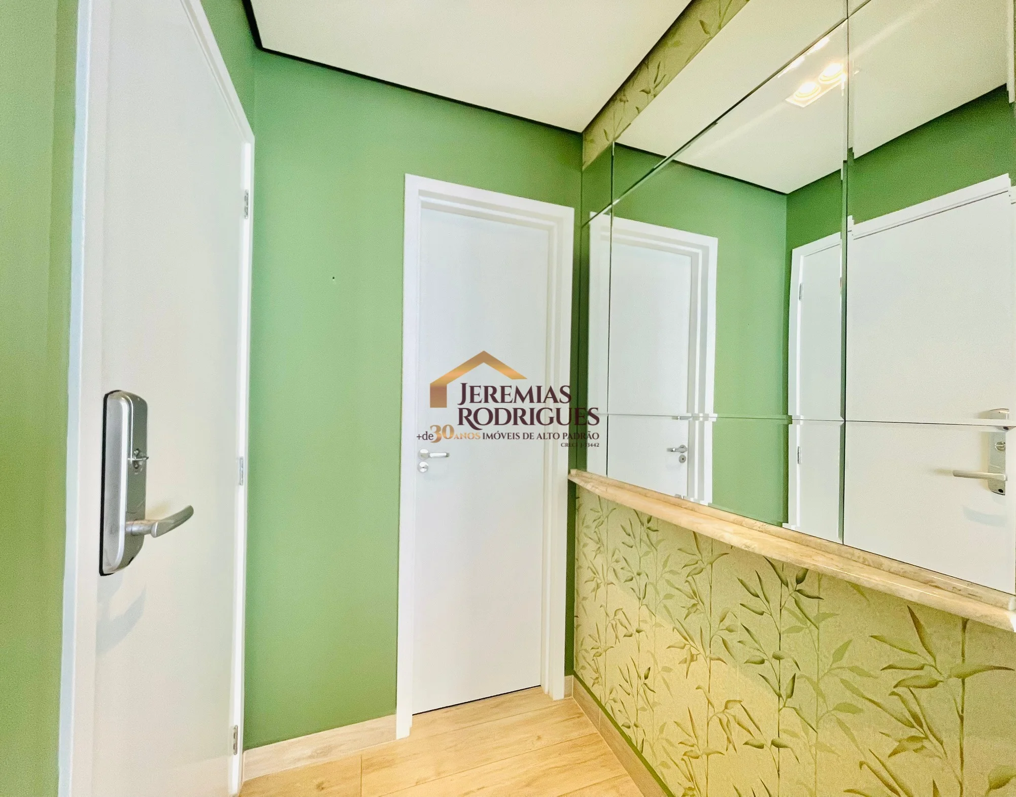 Apartamento para locação e venda Porteira fechada no Edifício Vert Residence em Taubaté/SP.