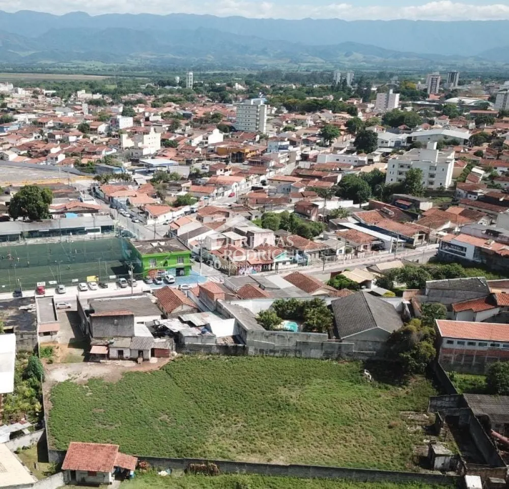Terreno com 2.861 m² - Maria Áurea - Pindamonhangaba/SP.