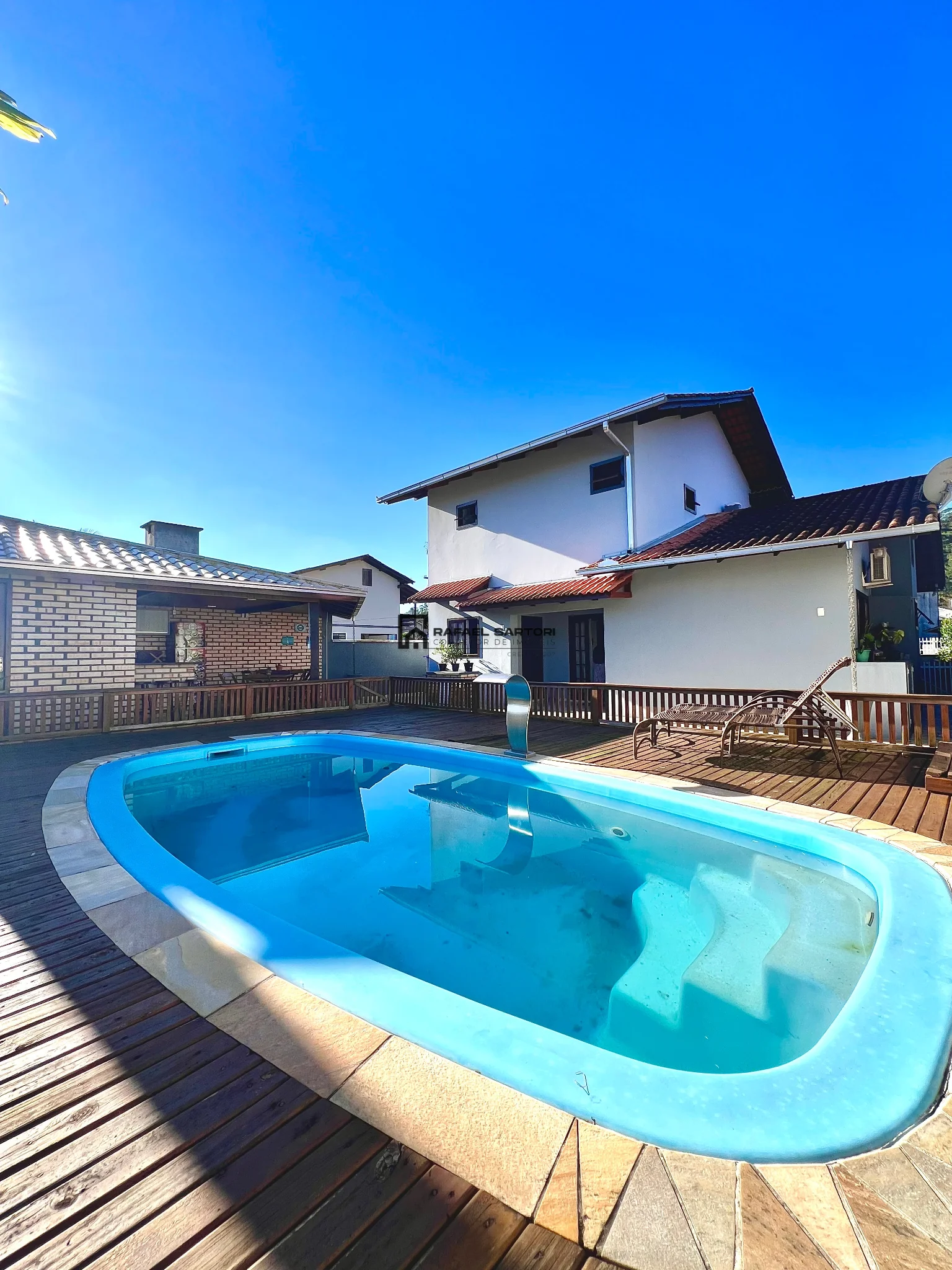 CASA COM PISCINA NA BARRA DO RIO CERRO — foto 7