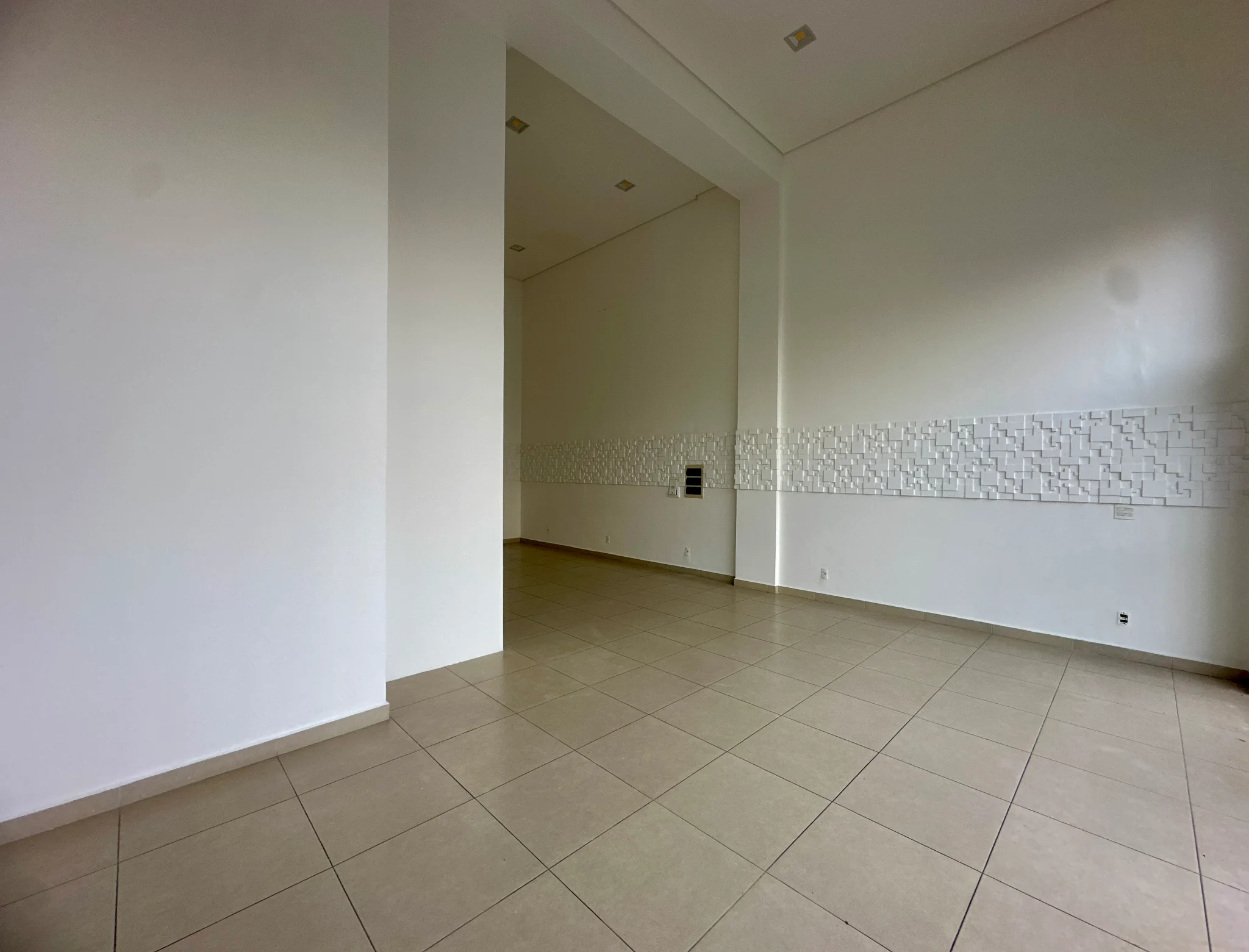 Ponto Comercial disponível para locação no Edifício Office Way em Taubaté/SP