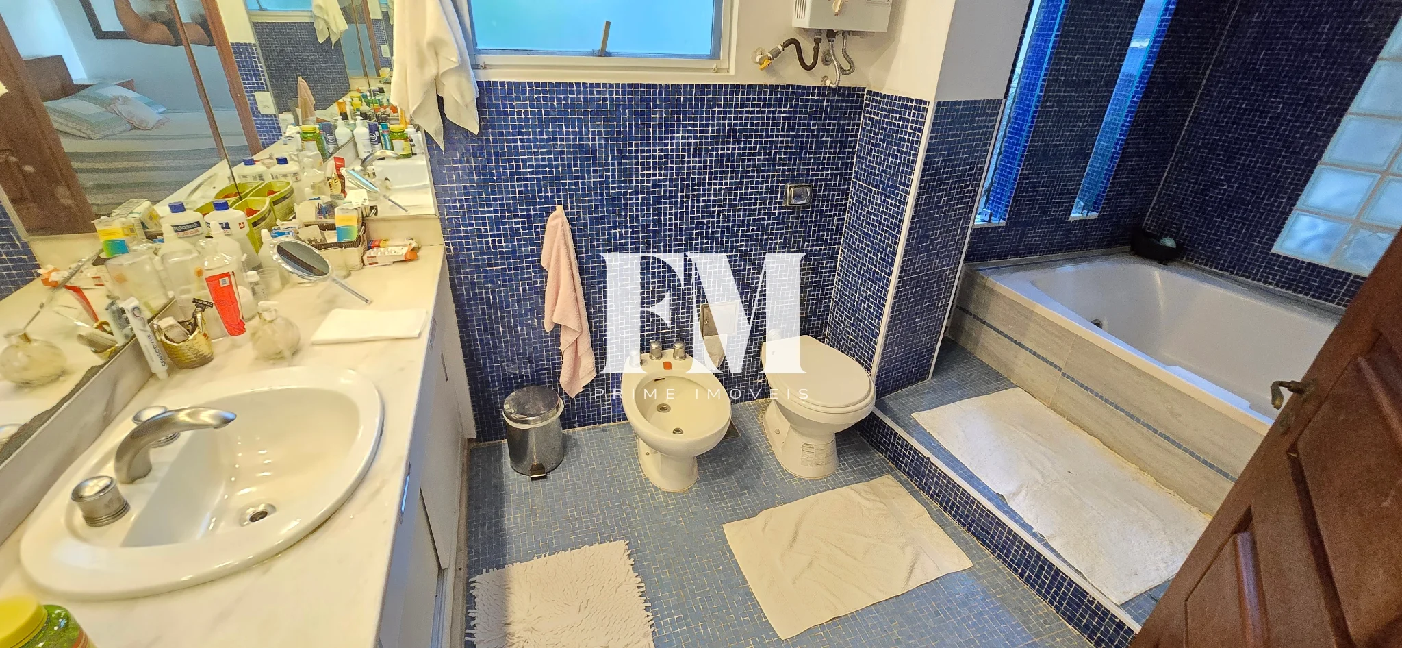 Casa Espetacular a venda na Lagoa | Rua Sacopã | Original 4 Quartos (3 Suítes) | com Piscina e Vista Panorâmica.              e Piscina - foto 64