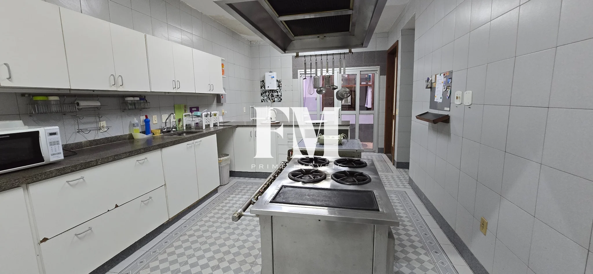 Casa Exclusiva Cercada pelo Verde com Lazer Completo e Guarita com Segurança 24 Horas - foto 35