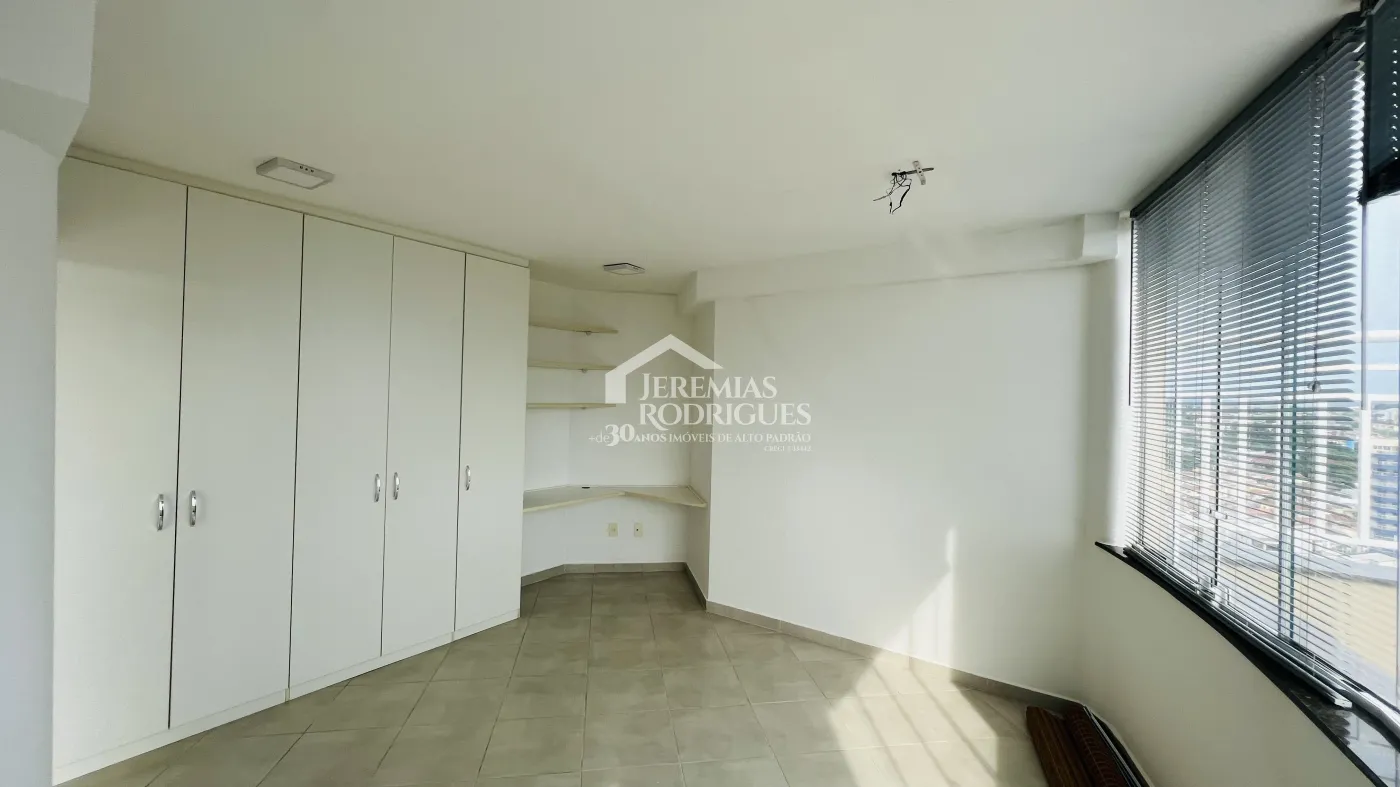 Apartamento residencial para locação e venda no Edifício MOB em Taubaté/SP.