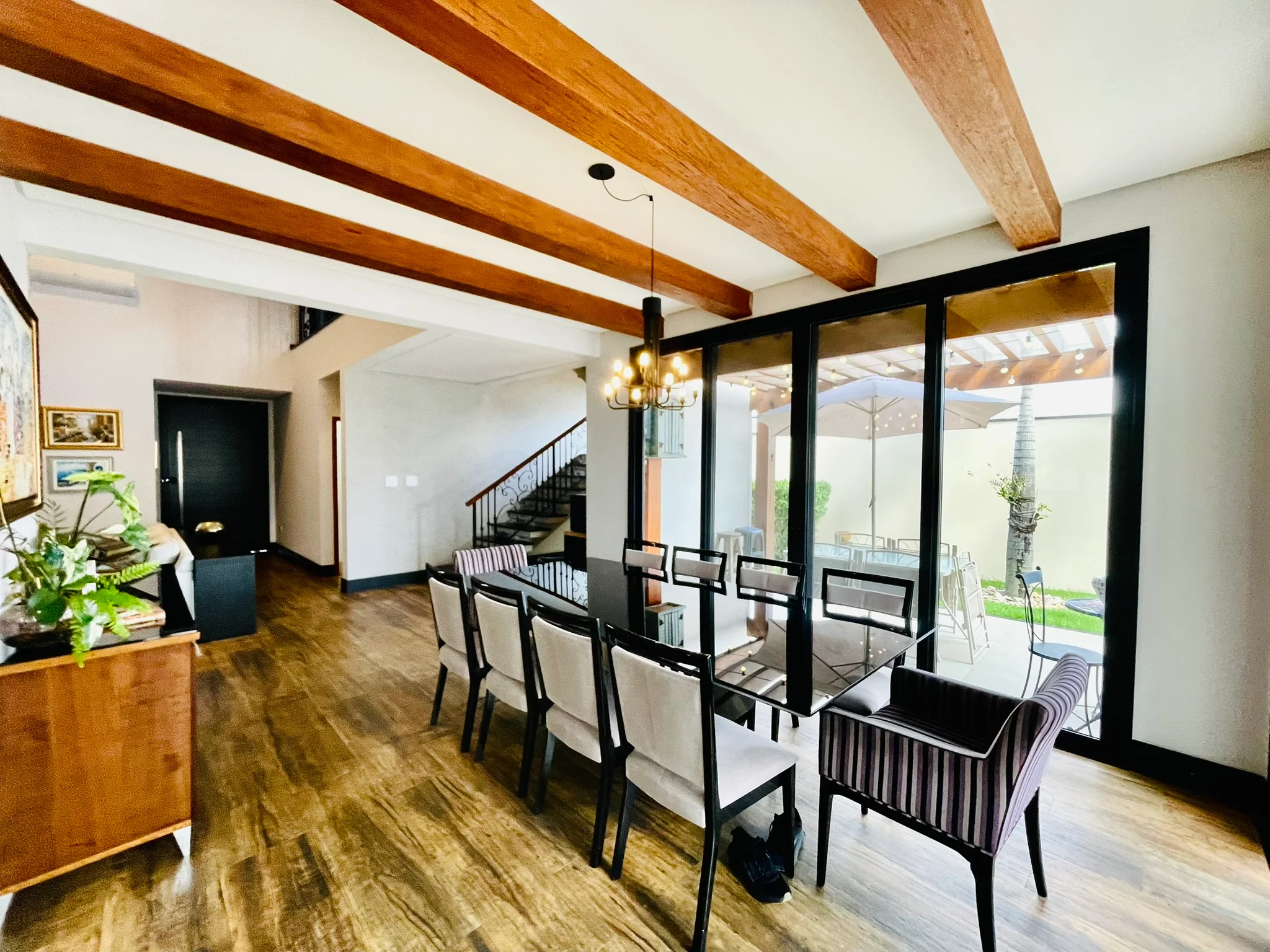 Casa à venda no Condomínio Terras de San Marco em Taubaté/SP.