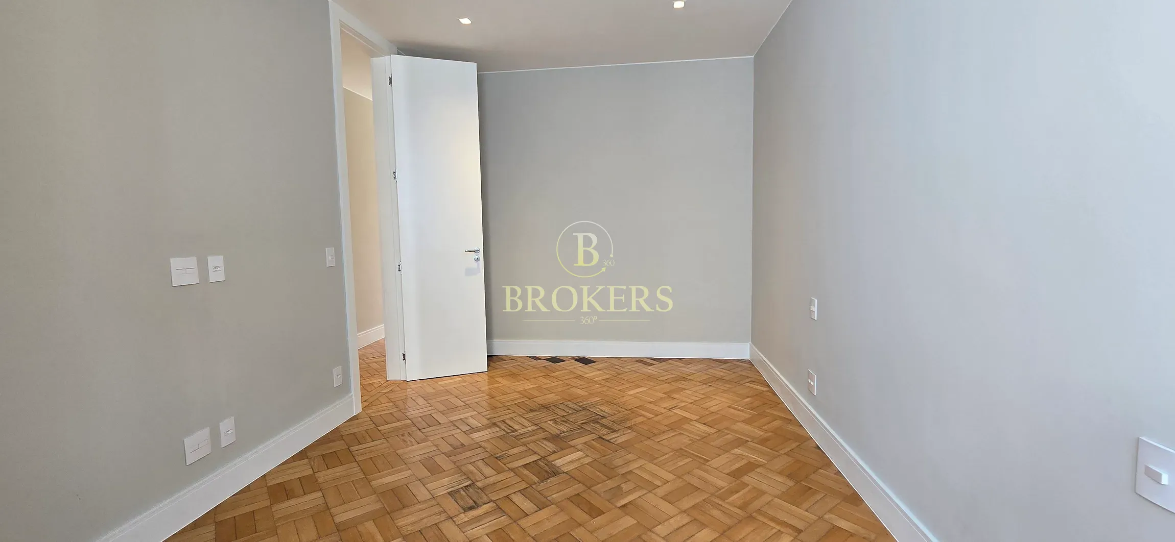 Cobertura linear, modernizada à venda no Leblon, São 460m², 4 suítes, vista indevassável para o Jar — foto 41