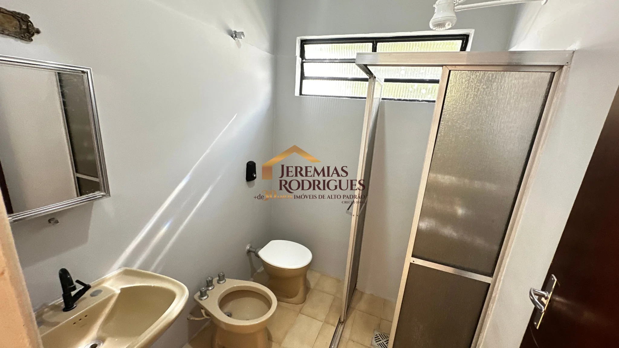 Casa para locação no centro em Pindamonhangaba/SP. - foto 10